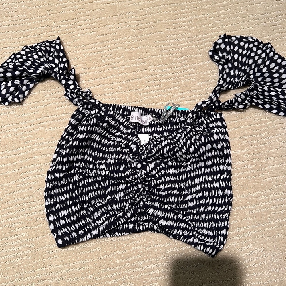 Tiara Hawaii navy and white cropped tank with ruffled “sleeves”